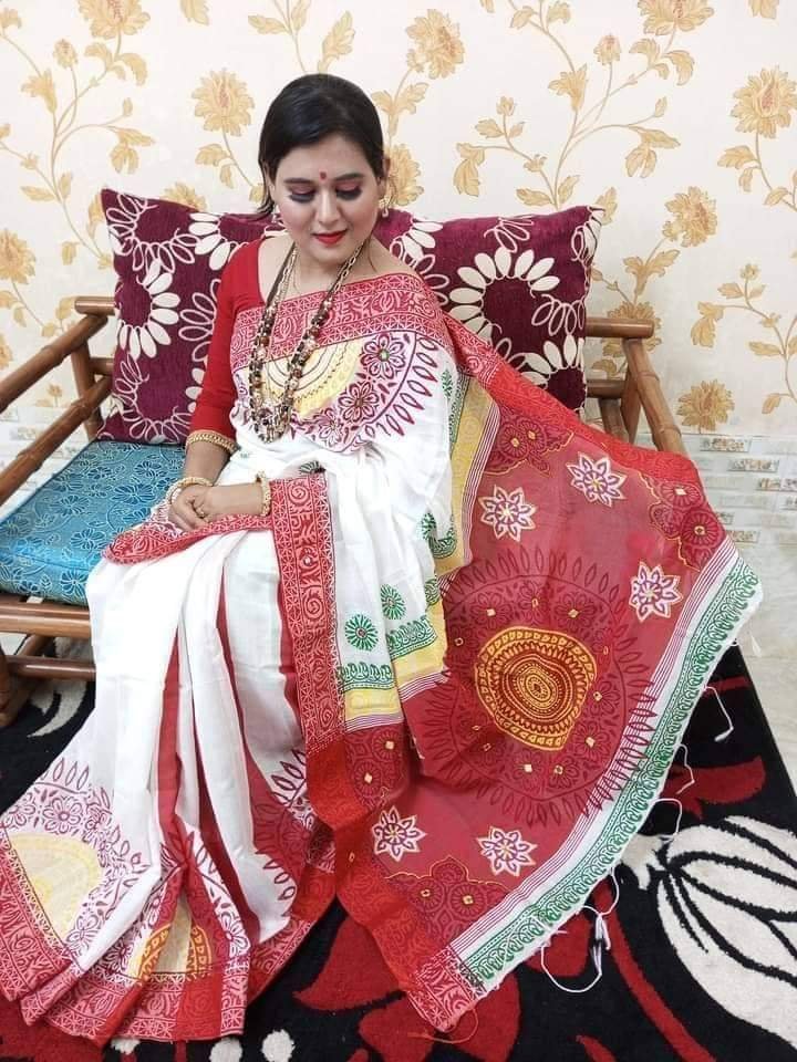 প্রিমিয়াম ধুপিয়ান সিল্ক শাড়ি